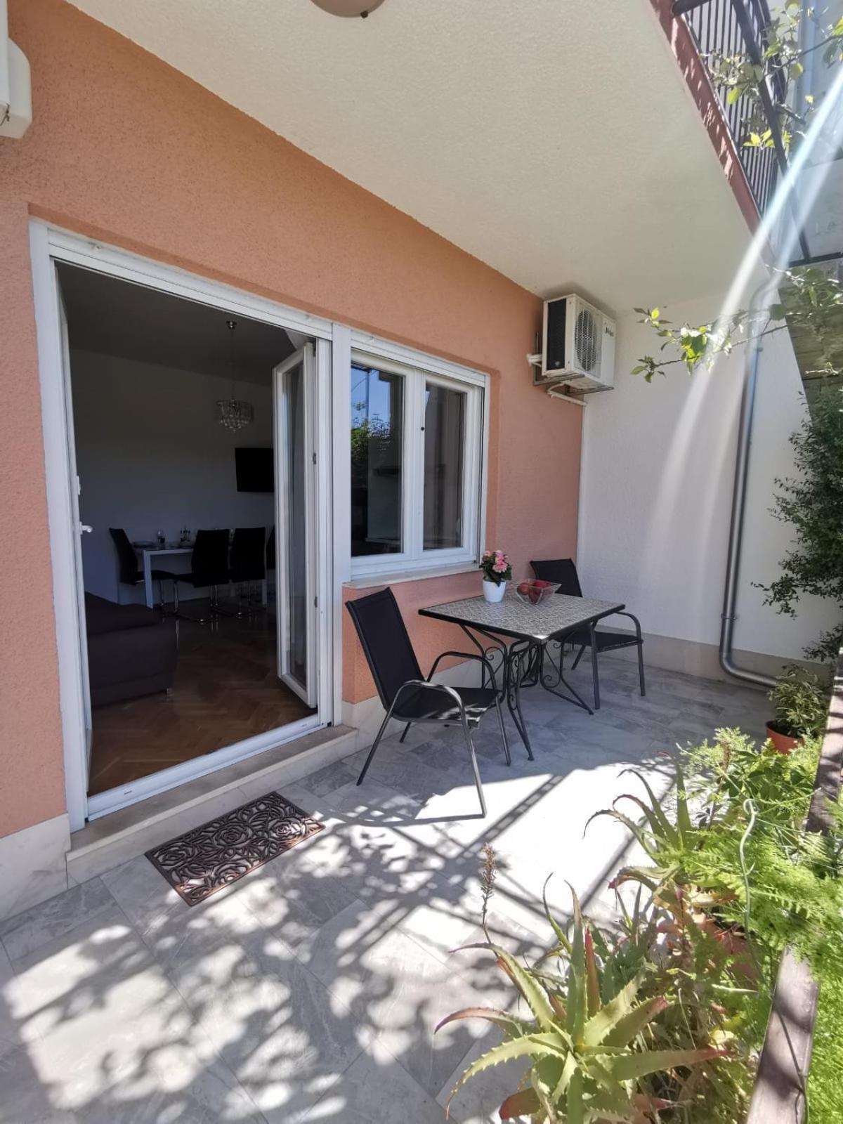 Apartments Mila Kaštela Habitación foto